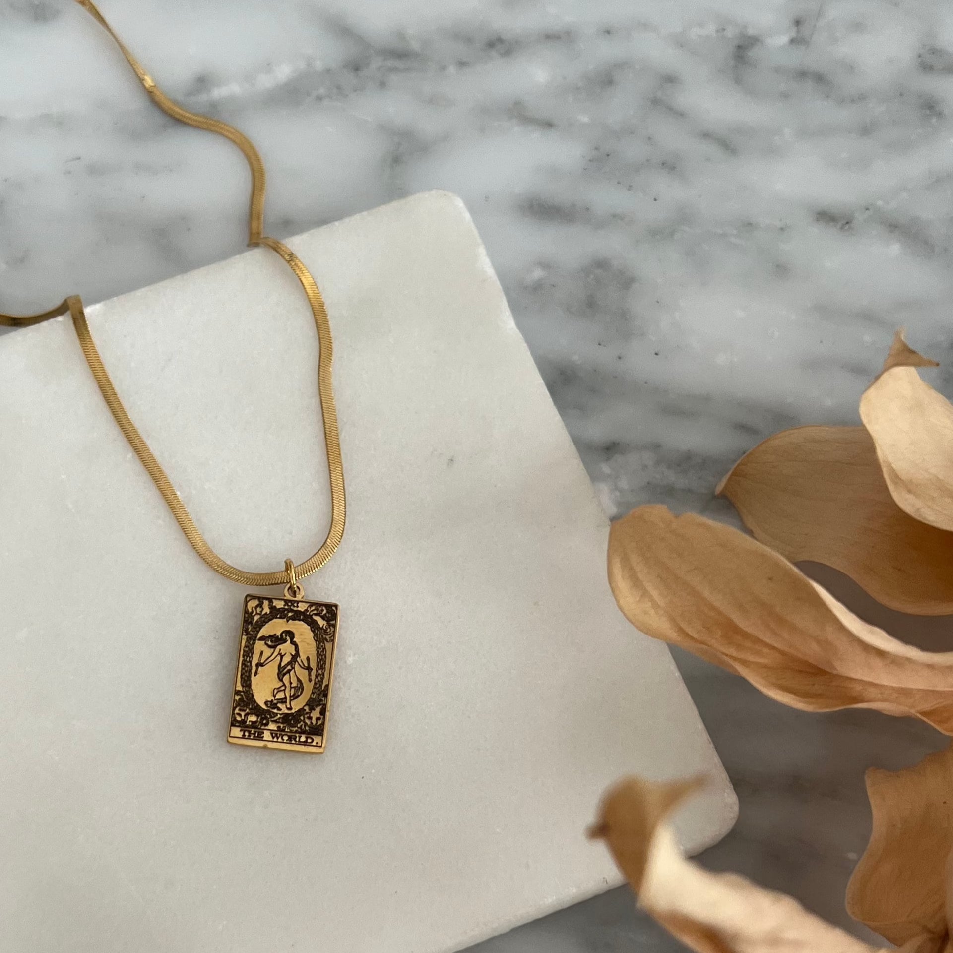 Collar Tarot El Mundo