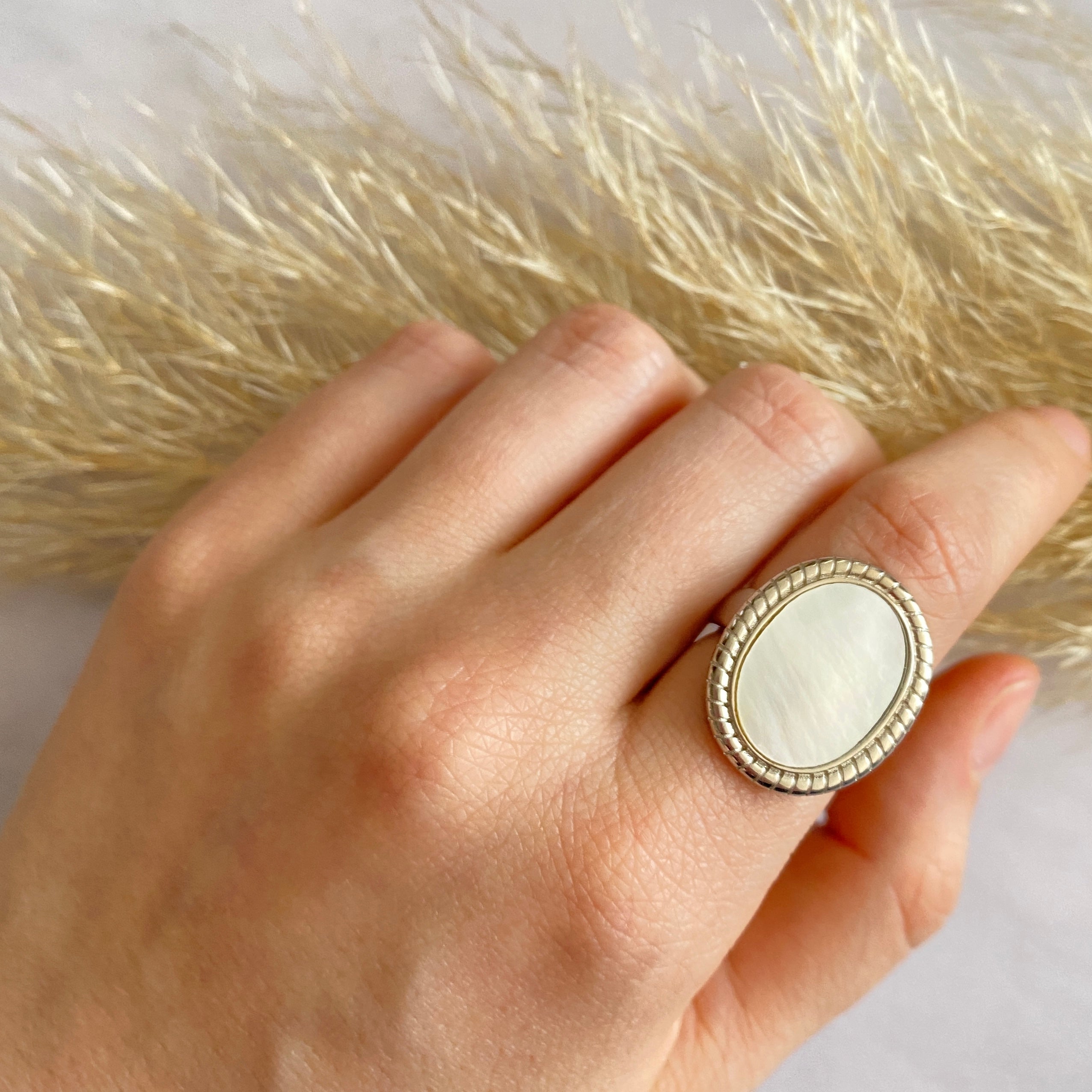 Anillo Nácar Óvalo Plata