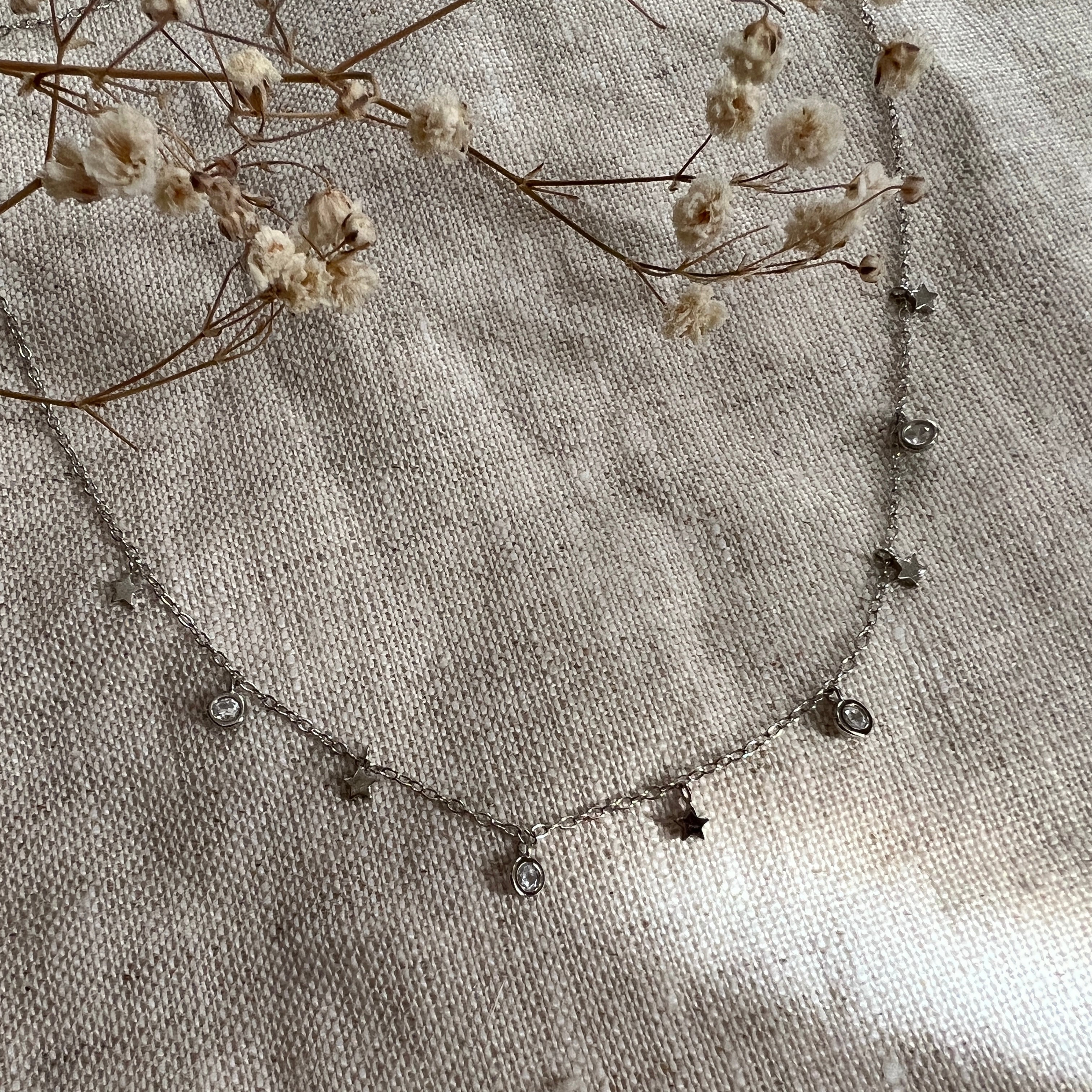 Collar estrella y luz plata