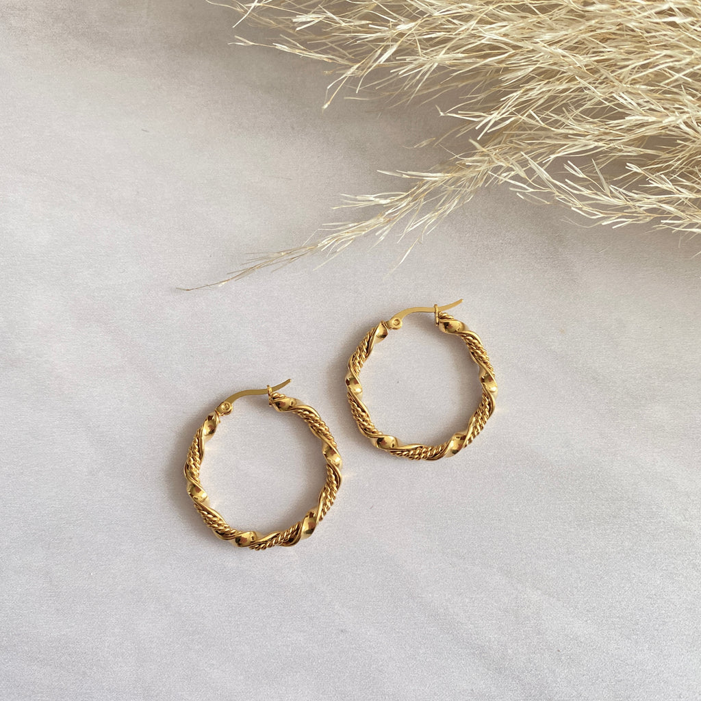 Argollas trenzadas medianas