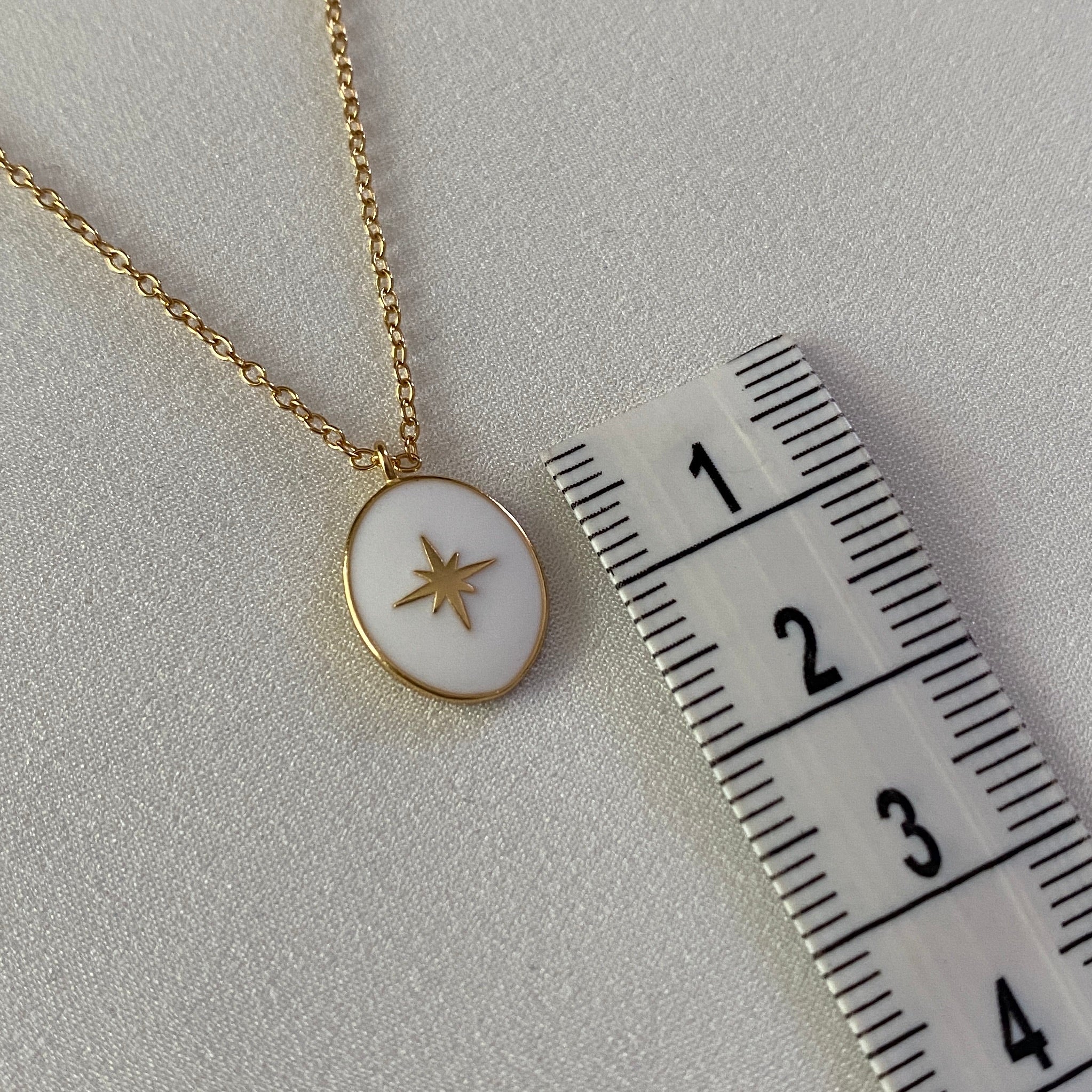 Collar Estrella Polar Blanca
