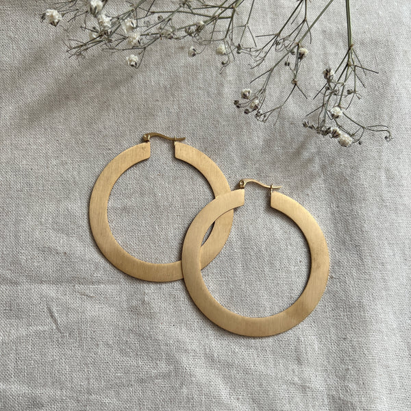Argollas Planas Grandes Oro