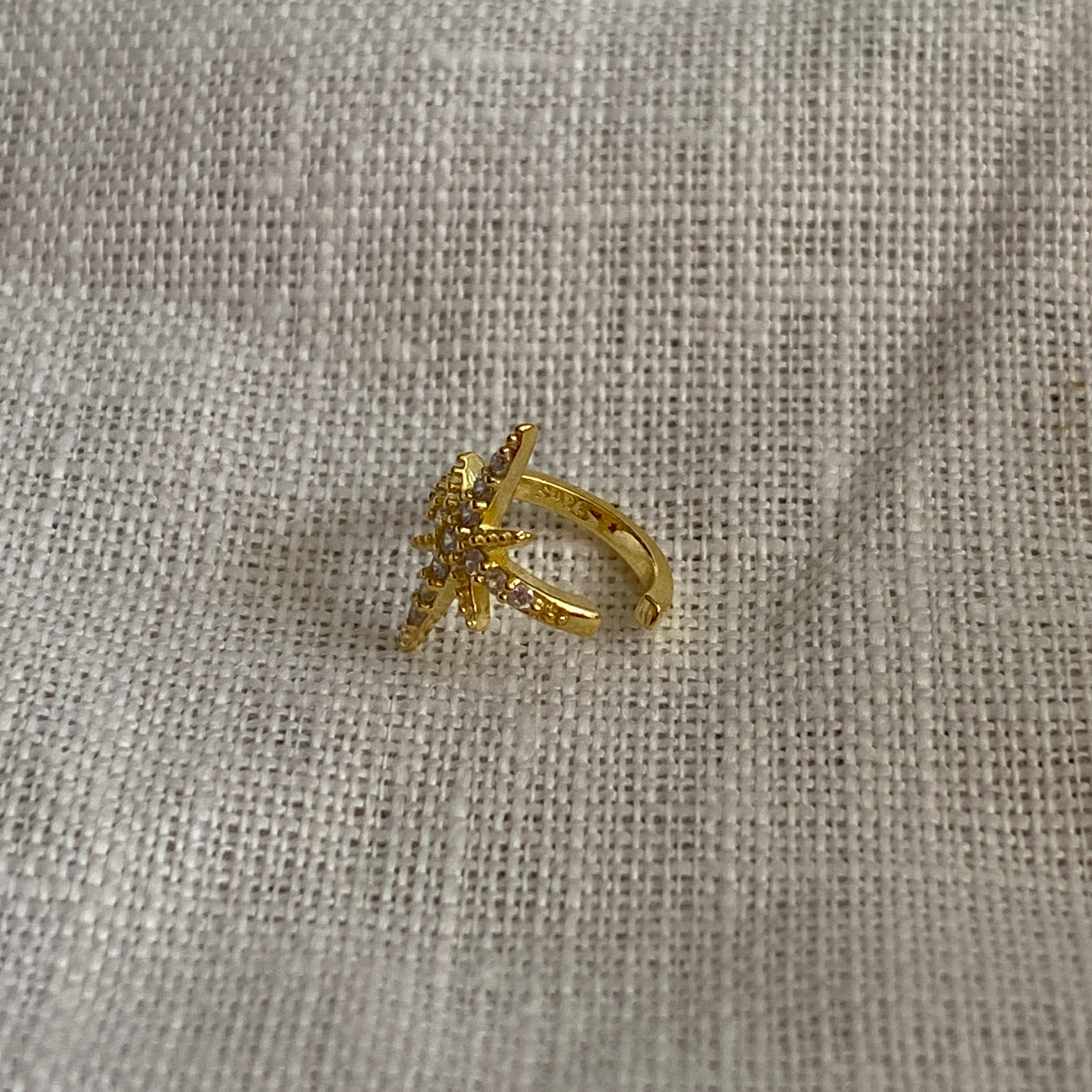 Estrella Polar Oro EarCuff