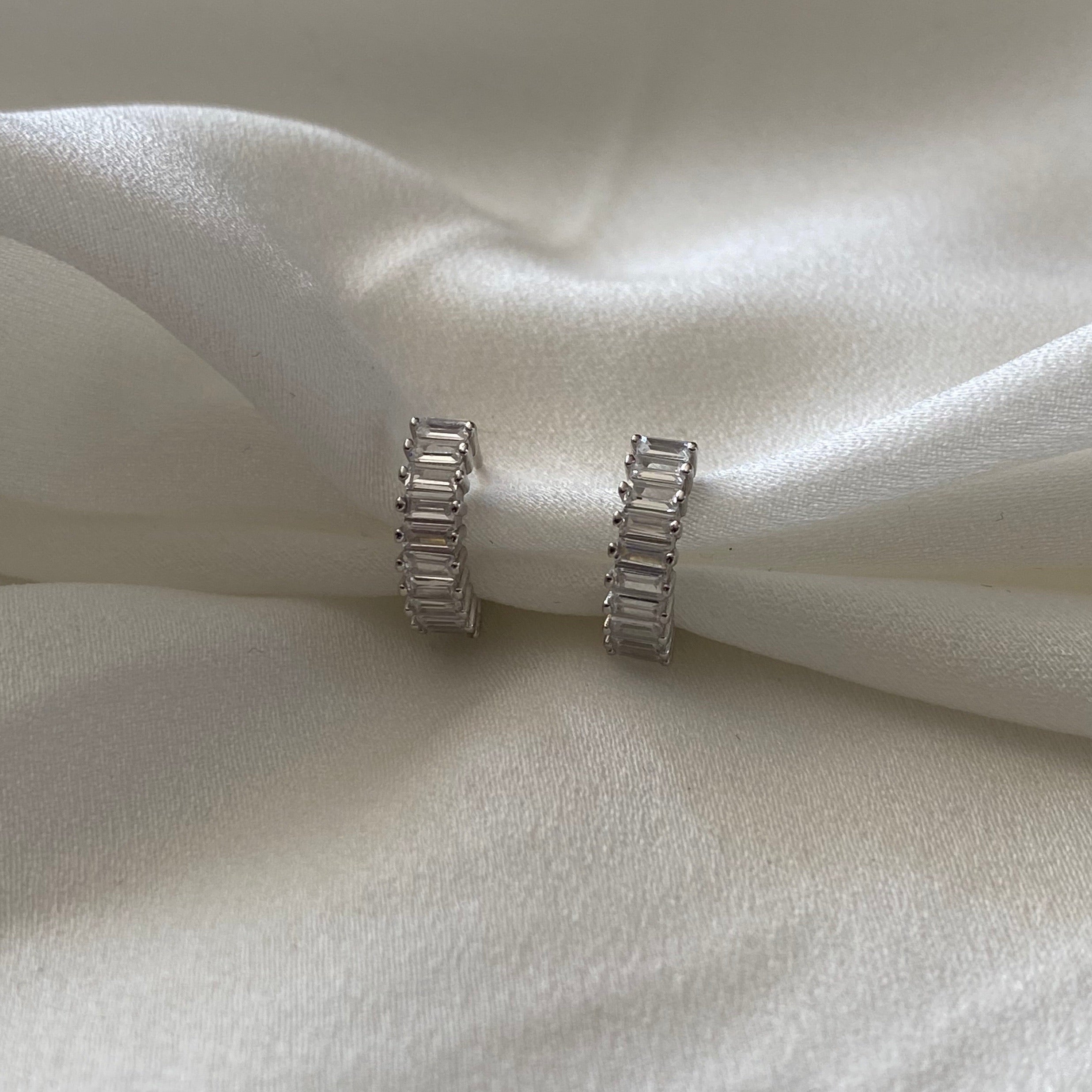 Argollas Circones Baguette Plata